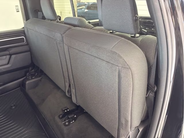 2023 Diamond Black Crystal Pearlcoat Ram 1500 Big Horn 4X4 Truck