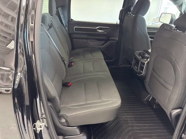 2023 Diamond Black Crystal Pearlcoat Ram 1500 Big Horn 4X4 Truck