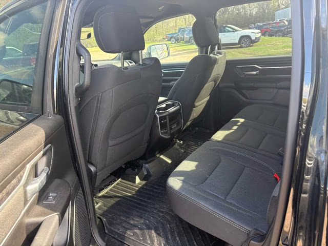 2023 Diamond Black Crystal Pearlcoat Ram 1500 Big Horn/Lone Star 4X4 Truck