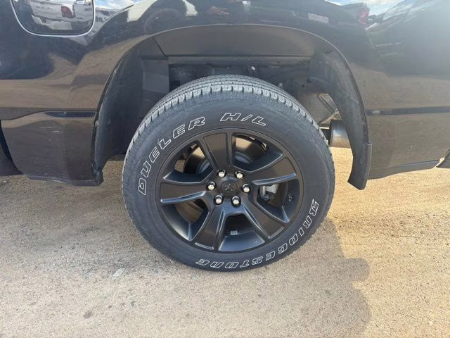 2023 Diamond Black Crystal Pearlcoat Ram 1500 Big Horn/Lone Star 4X4 Truck