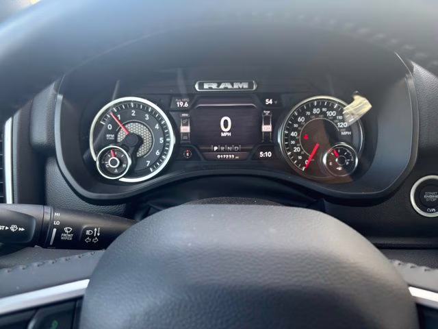 2023 Diamond Black Crystal Pearlcoat Ram 1500 Big Horn/Lone Star 4X4 Truck