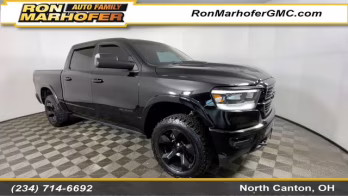 2019 Diamond Black Crystal Pearlcoat Ram 1500 Laramie 4X4 Truck