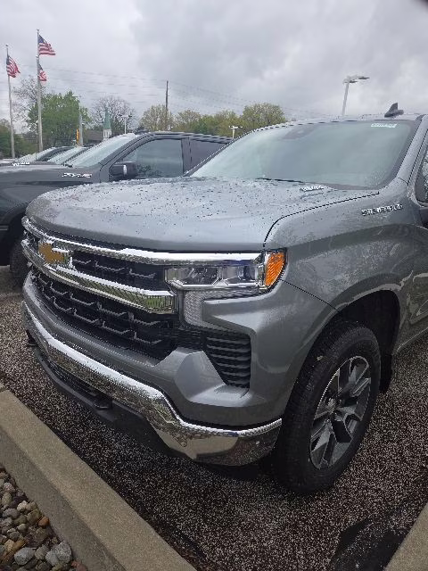 2026 Sterling Gray Metallic Chevrolet Silverado 1500 LT 4X4 Truck