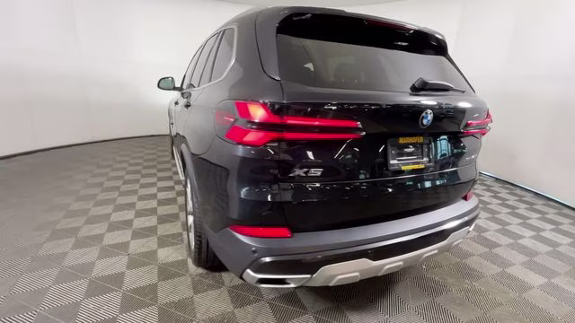 2024 Black Sapphire Metallic BMW X5 xDrive40i AWD SUV