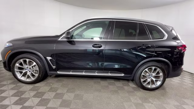 2024 Black Sapphire Metallic BMW X5 xDrive40i AWD SUV