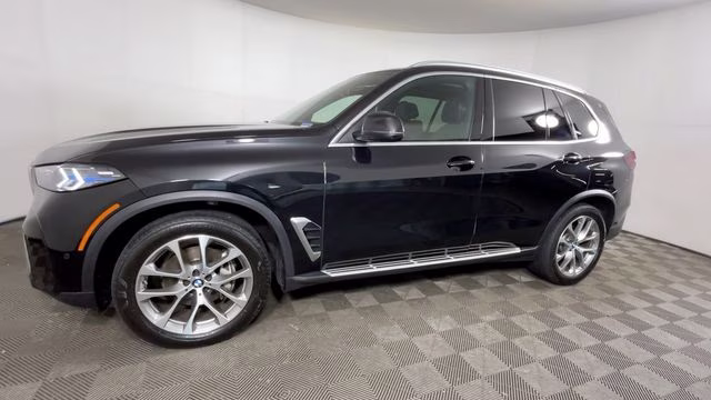 2024 Black Sapphire Metallic BMW X5 xDrive40i AWD SUV