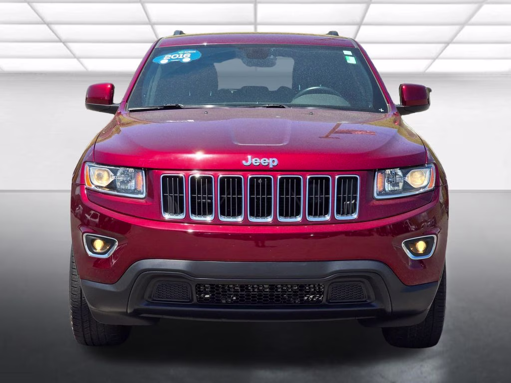 2016 Velvet Red Pearlcoat Jeep Grand Cherokee Laredo 4X4 SUV
