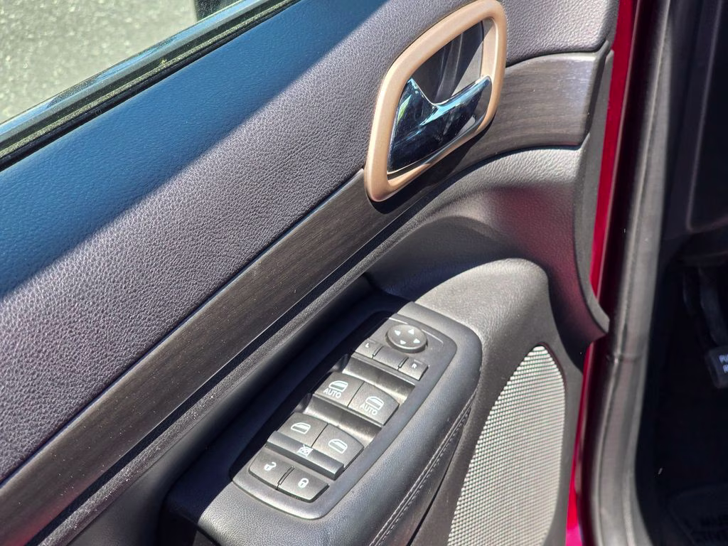 2016 Velvet Red Pearlcoat Jeep Grand Cherokee Laredo 4X4 SUV