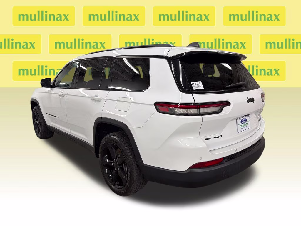 2022 Bright White Clearcoat Jeep Grand Cherokee L Limited 4X4 SUV