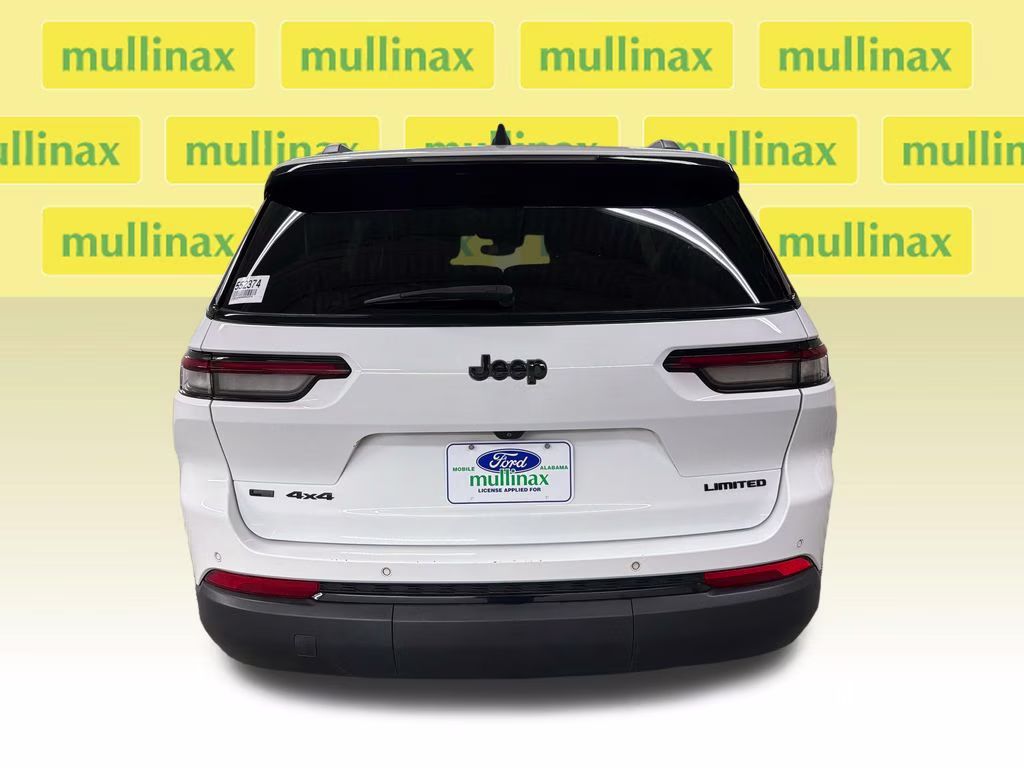 2022 Bright White Clearcoat Jeep Grand Cherokee L Limited 4X4 SUV