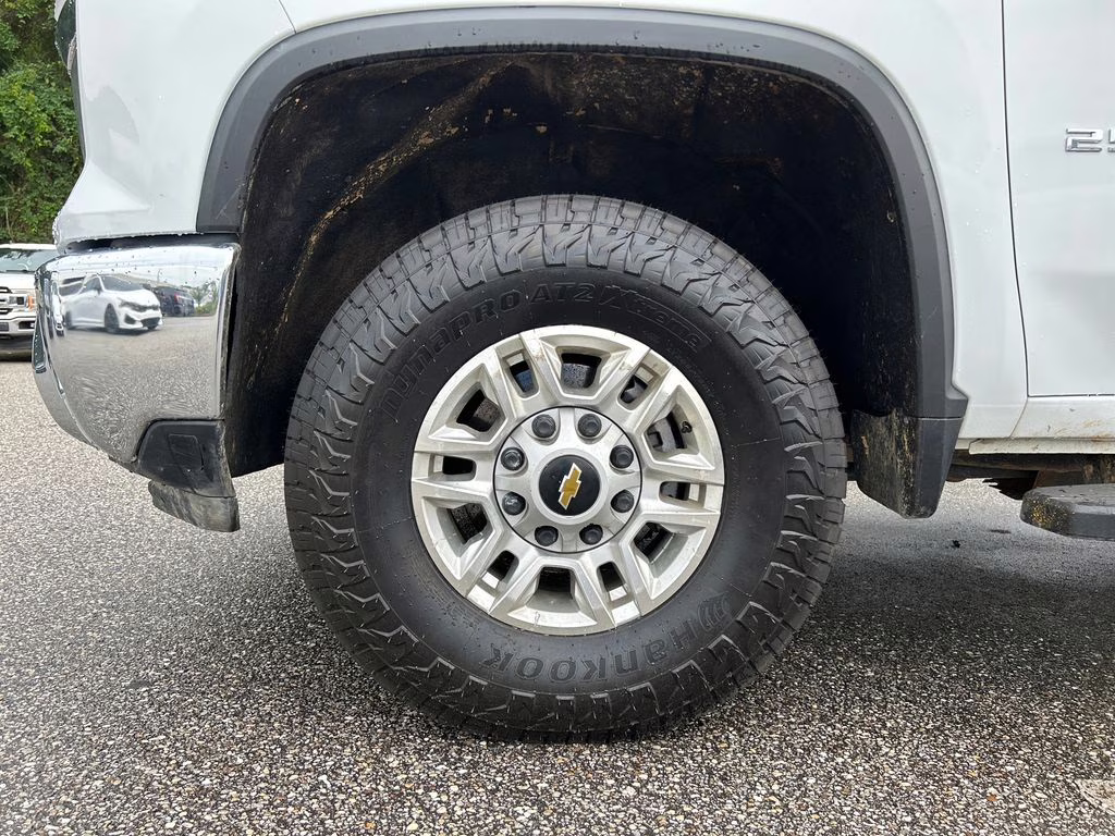 2024 Summit White Chevrolet Silverado 2500HD LT 4X4 Truck