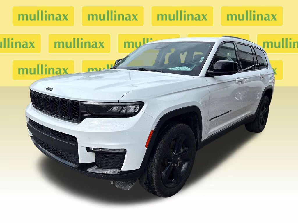 2022 Bright White Clearcoat Jeep Grand Cherokee L Limited 4X4 SUV