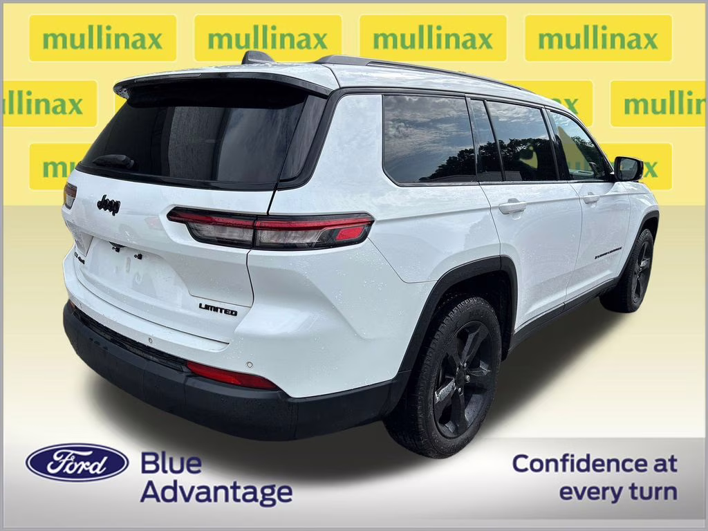 2022 Bright White Clearcoat Jeep Grand Cherokee L Limited 4X4 SUV