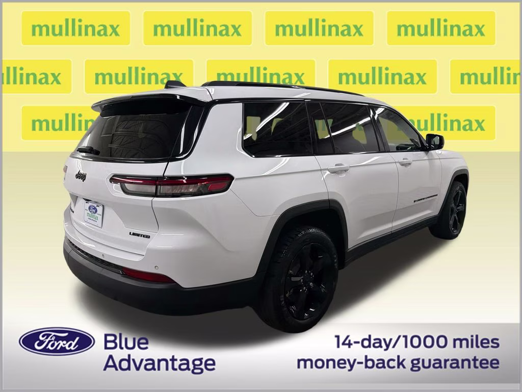2022 Bright White Clearcoat Jeep Grand Cherokee L Limited 4X4 SUV