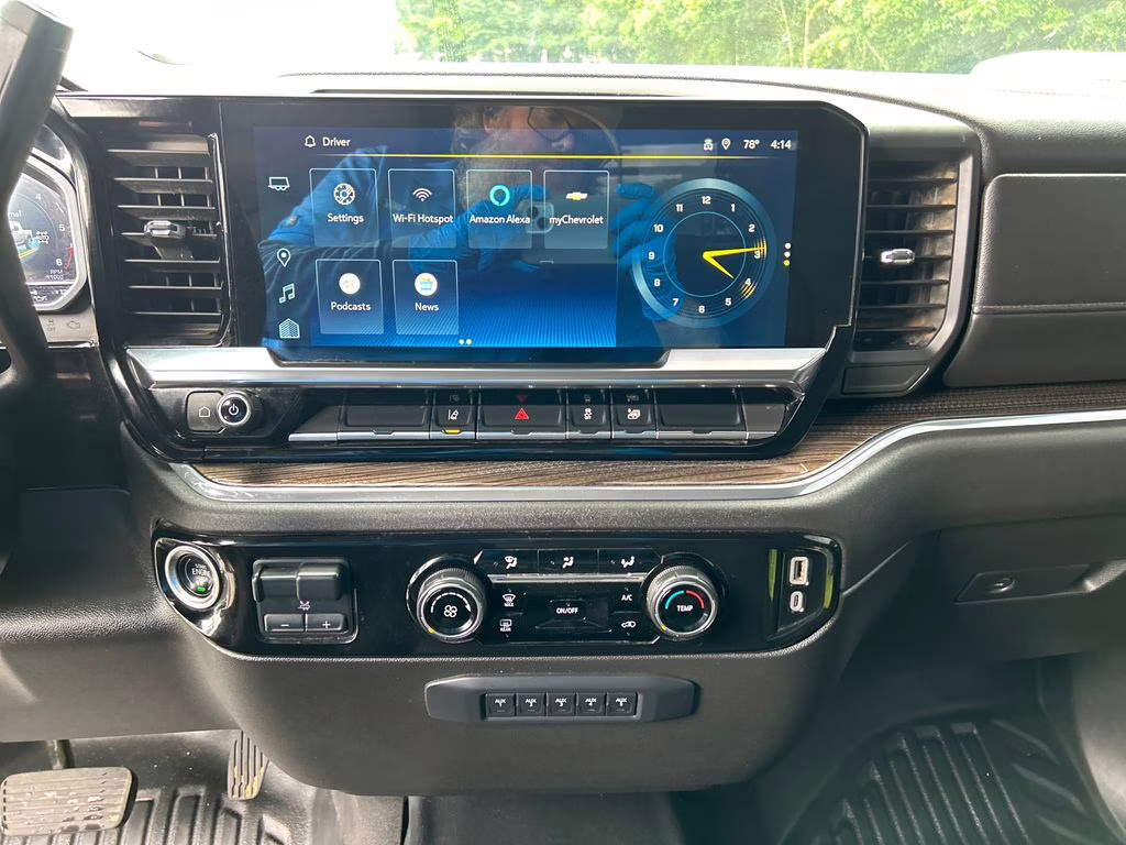 2024 Summit White Chevrolet Silverado 2500HD LT 4X4 Truck