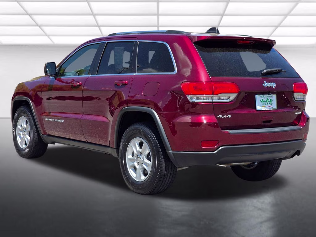 2016 Velvet Red Pearlcoat Jeep Grand Cherokee Laredo 4X4 SUV