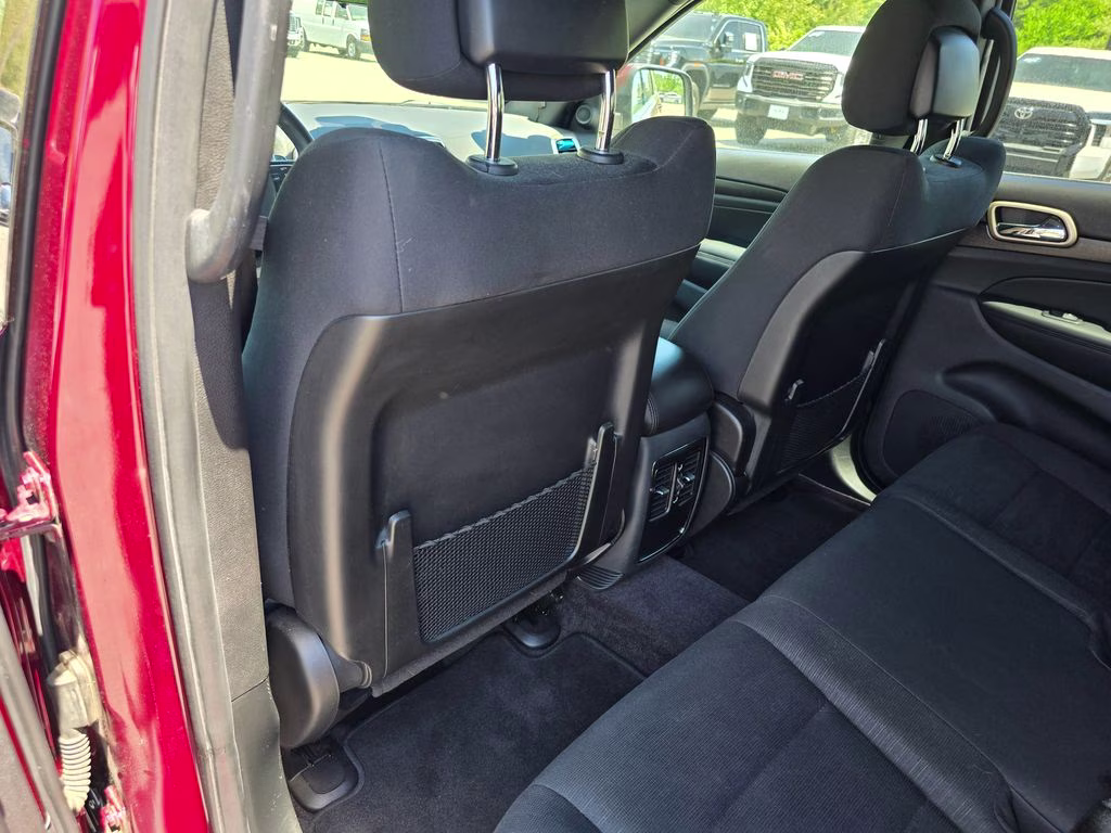 2016 Velvet Red Pearlcoat Jeep Grand Cherokee Laredo 4X4 SUV