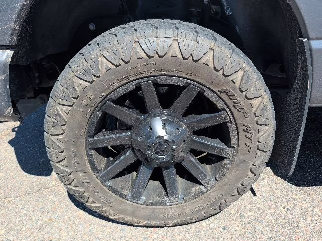 2023 Carbonized Gray Metallic Ford Super Duty F-350 SRW XLT 4X4 Truck