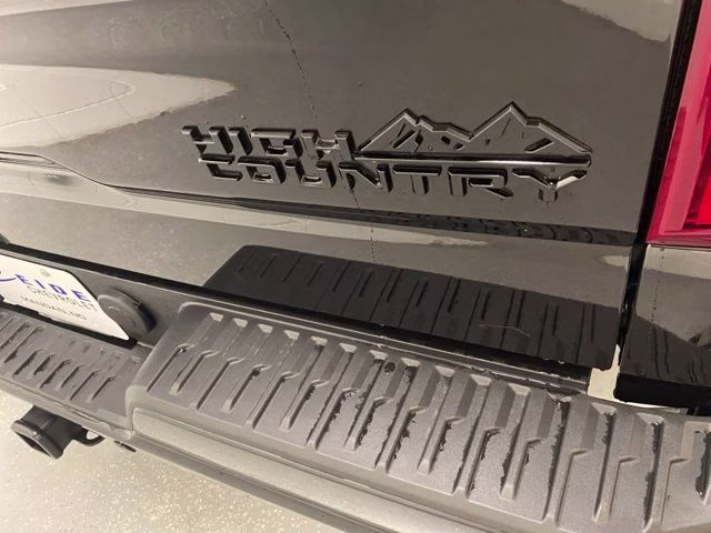 2026 Chevrolet Silverado 1500 High Country - Photo 15