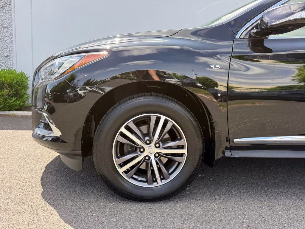 2019 Black Obsidian INFINITI QX60 LUXE AWD SUV