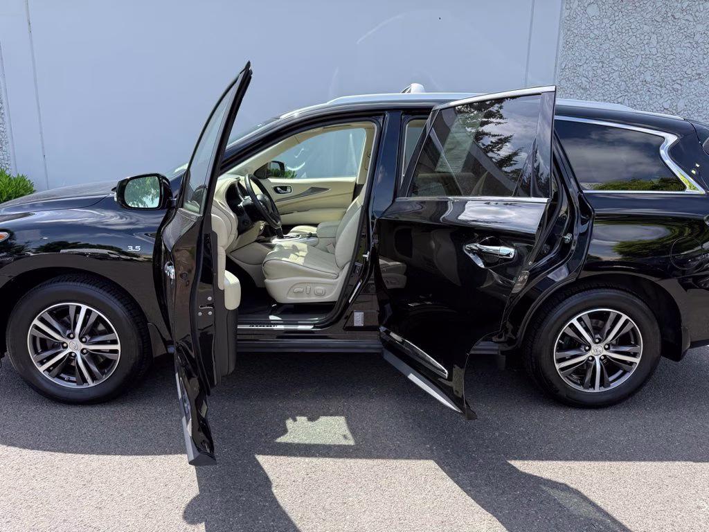 2019 Black Obsidian INFINITI QX60 LUXE AWD SUV