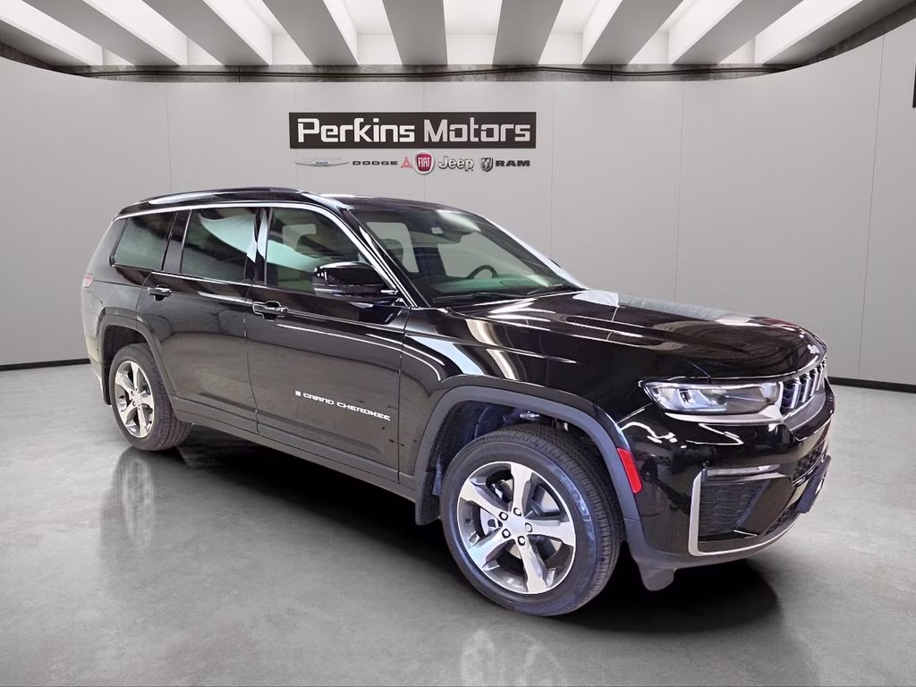 2026 Diamond Black Crystal Pearlcoat Jeep Grand Cherokee L Limited 4X4 SUV