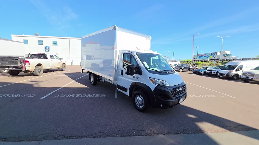 2026 Bright White Clearcoat Ram ProMaster 3500 Cutaway Low Roof FWD Truck