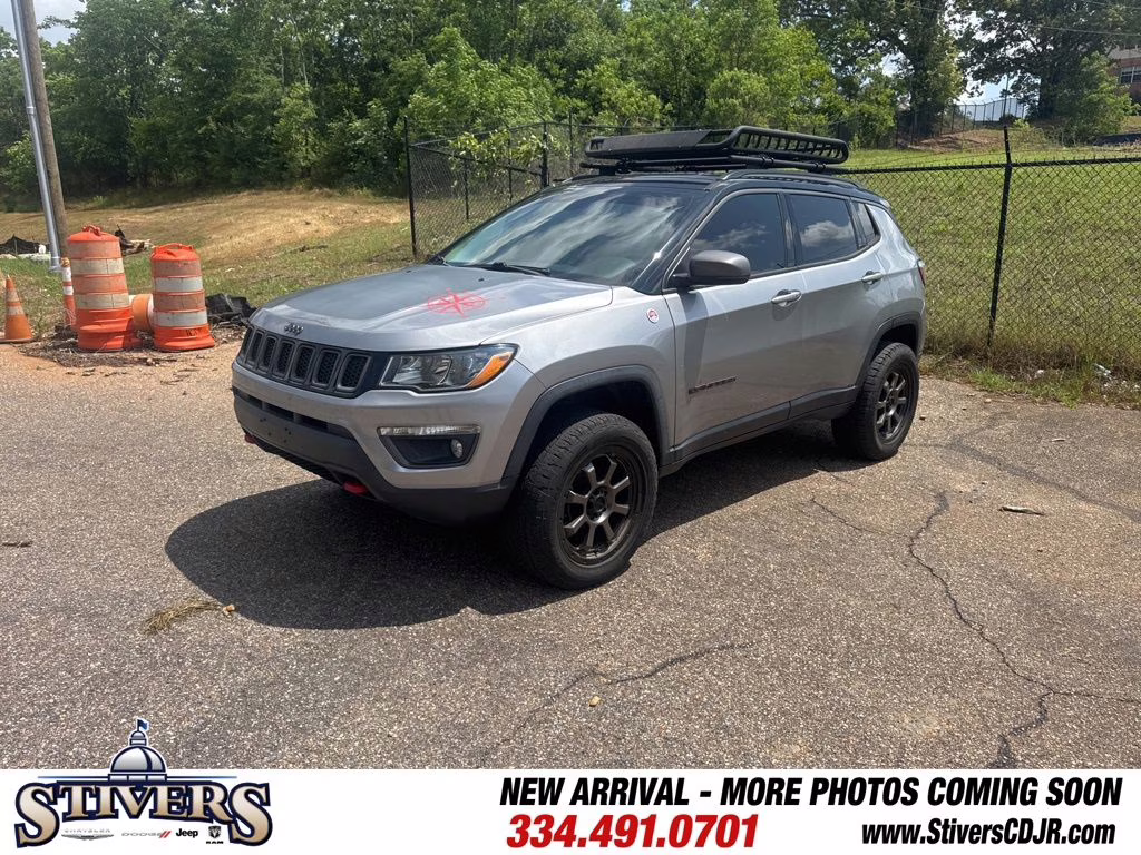 2019 Billet Silver Metallic Clearcoat Jeep Compass Trailhawk 4X4 SUV