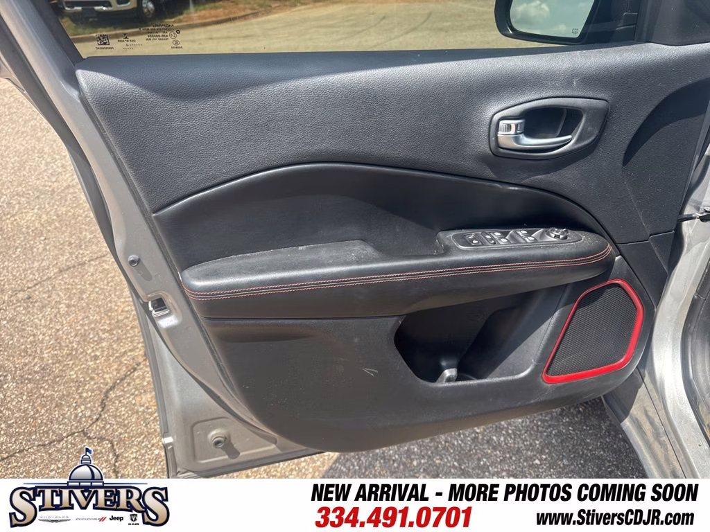 2019 Billet Silver Metallic Clearcoat Jeep Compass Trailhawk 4X4 SUV