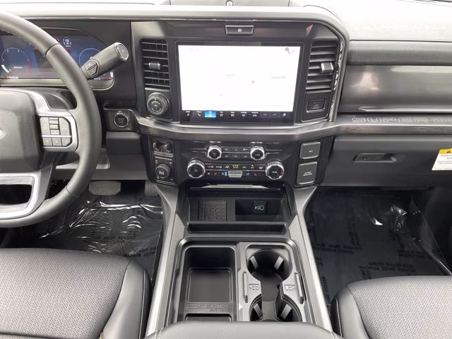 2026 Avalanche Ford Super Duty F-250 SRW LARIAT 4X4 Truck