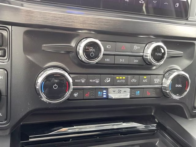 2026 Avalanche Ford Super Duty F-250 SRW LARIAT 4X4 Truck