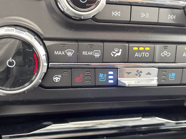 2026 Avalanche Ford Super Duty F-250 SRW LARIAT 4X4 Truck