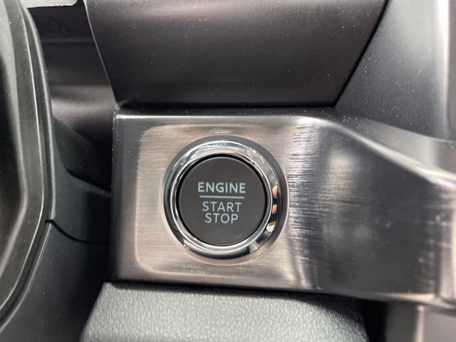 2026 Avalanche Ford Super Duty F-250 SRW LARIAT 4X4 Truck