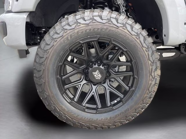 2026 Avalanche Ford Super Duty F-250 SRW LARIAT 4X4 Truck