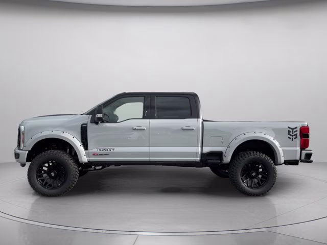 2026 Avalanche Ford Super Duty F-250 SRW LARIAT 4X4 Truck