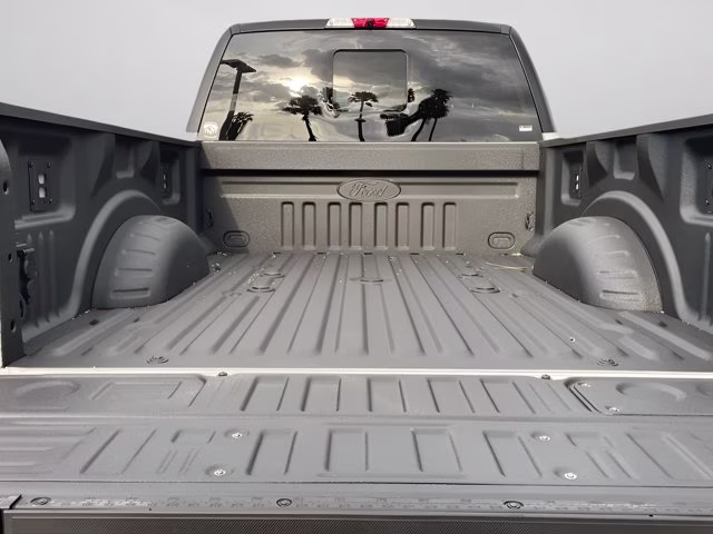 2026 Avalanche Ford Super Duty F-250 SRW LARIAT 4X4 Truck