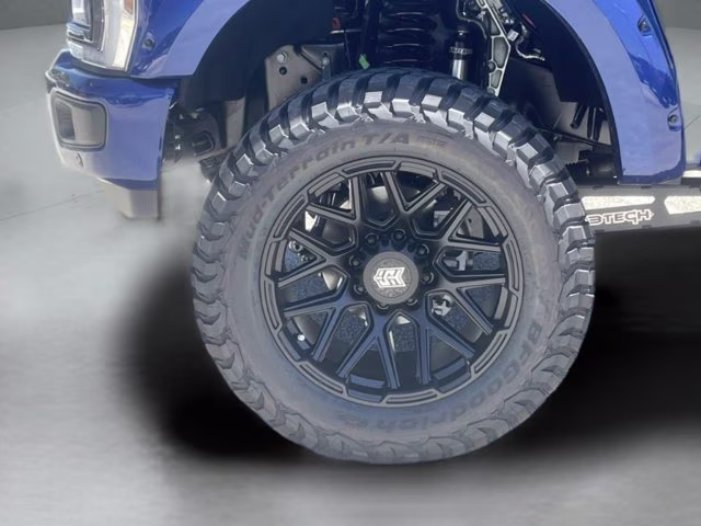 2026 Argon Blue Metallic Ford Super Duty F-250 SRW LARIAT 4X4 Truck