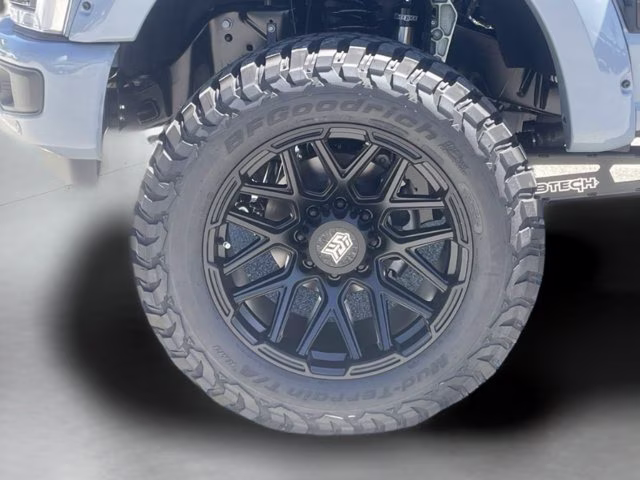2026 Glacier Gray Metallic Tri-Coat Ford Super Duty F-250 SRW Valor Lift 4X4 Truck