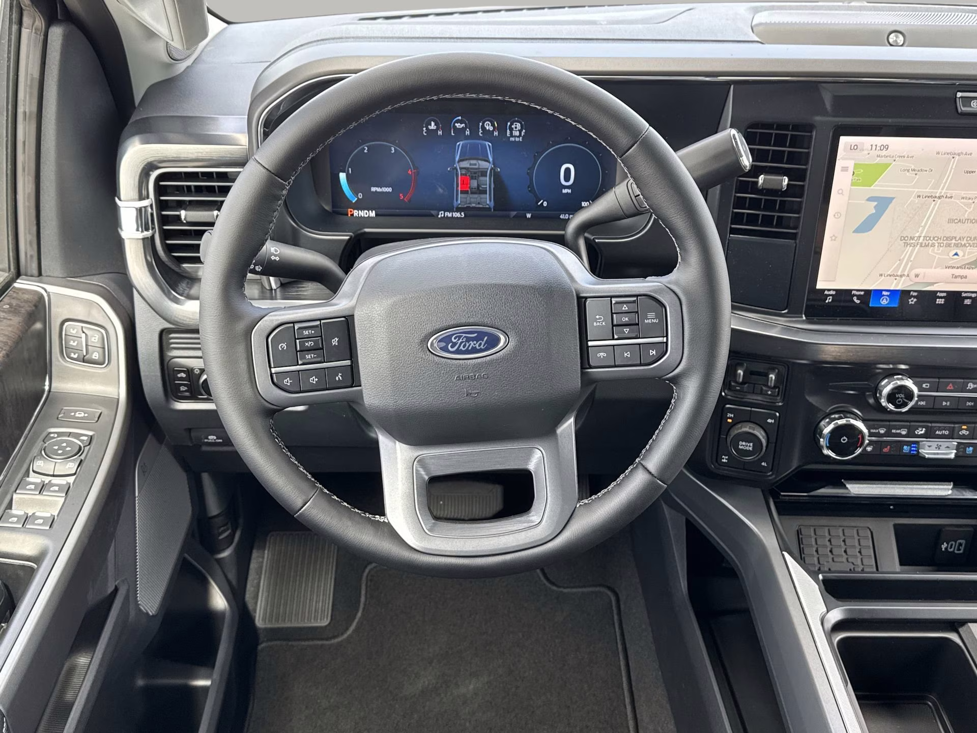 2025 Glacier Gray Metallic Tri-Coat Ford Super Duty F-350 SRW LARIAT Crew Cab Pickup 4X4 Truck