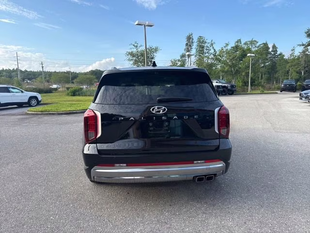 2025 Abyss Black Pearl Hyundai Palisade Calligraphy FWD SUV