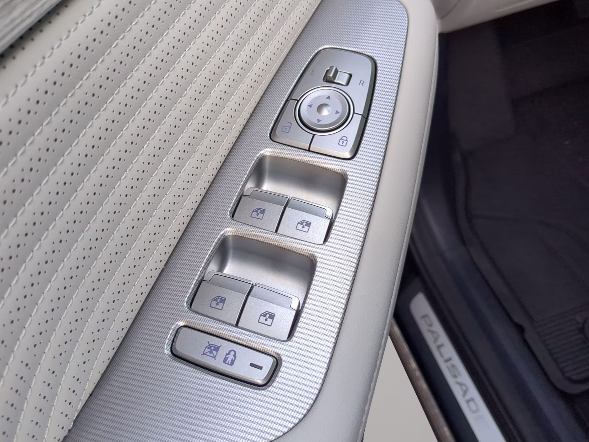 2025 Abyss Black Pearl Hyundai Palisade Calligraphy FWD SUV