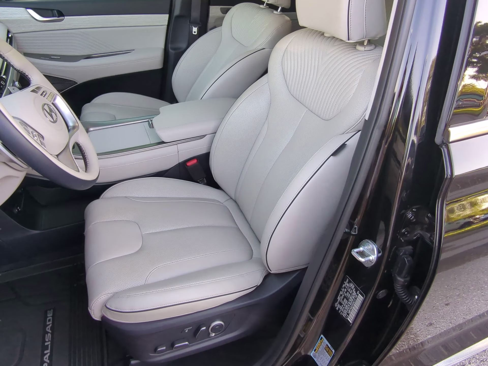 2025 Abyss Black Pearl Hyundai Palisade Calligraphy FWD SUV