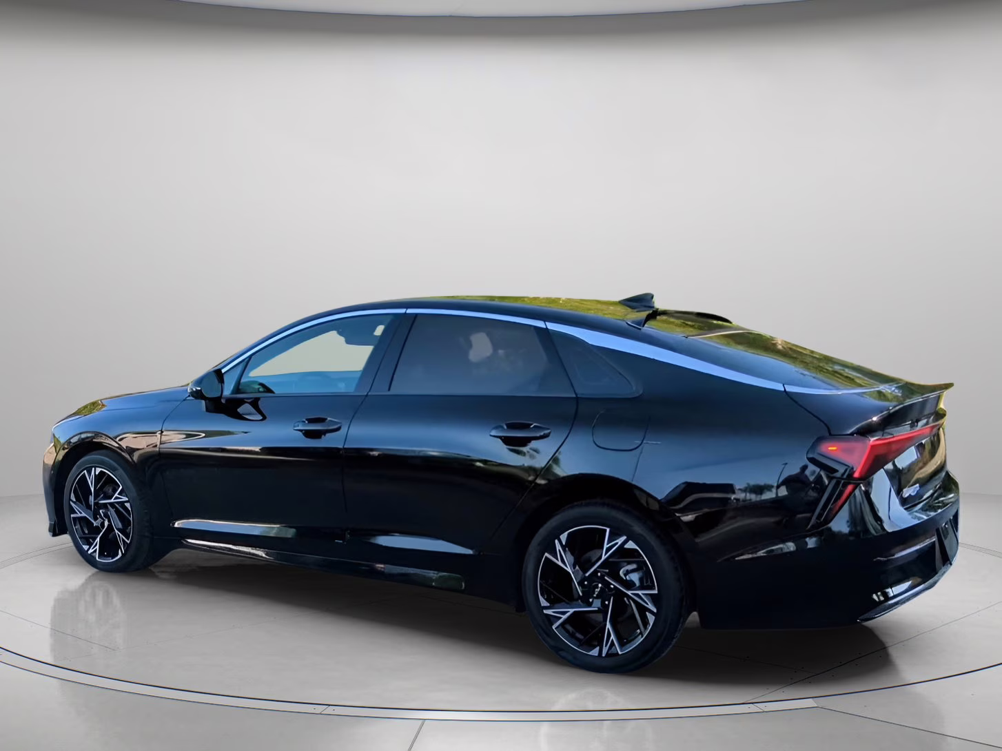 2025 Aurora Black Pearl Kia K5 GT-Line AWD Sedan