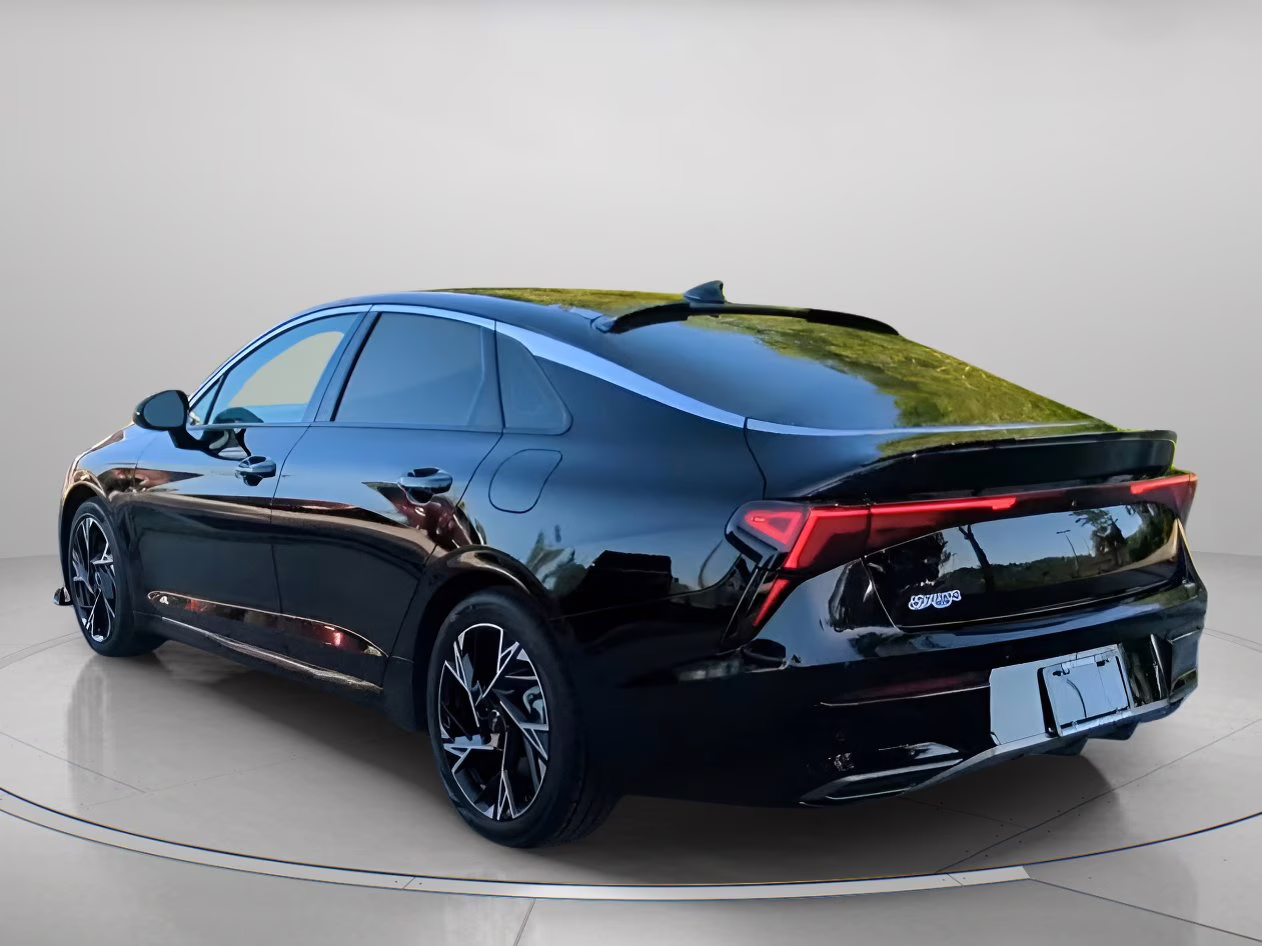 2025 Aurora Black Pearl Kia K5 GT-Line AWD Sedan