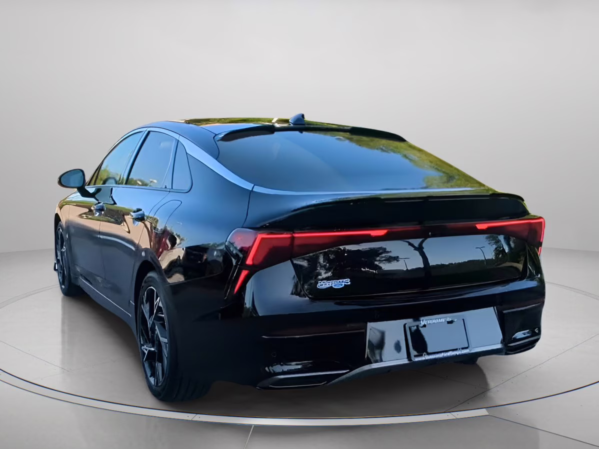 2025 Aurora Black Pearl Kia K5 GT-Line AWD Sedan
