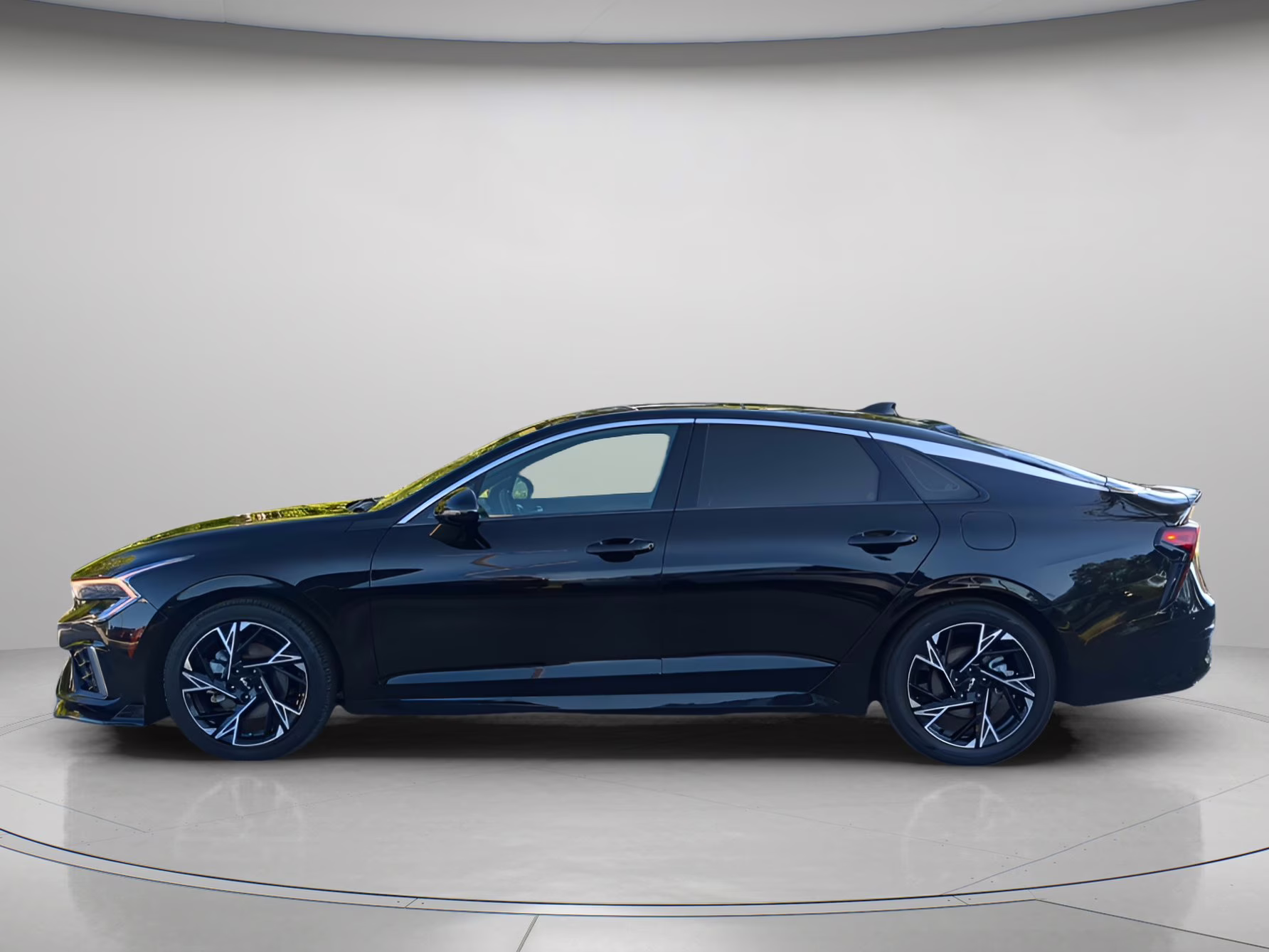 2025 Aurora Black Pearl Kia K5 GT-Line AWD Sedan