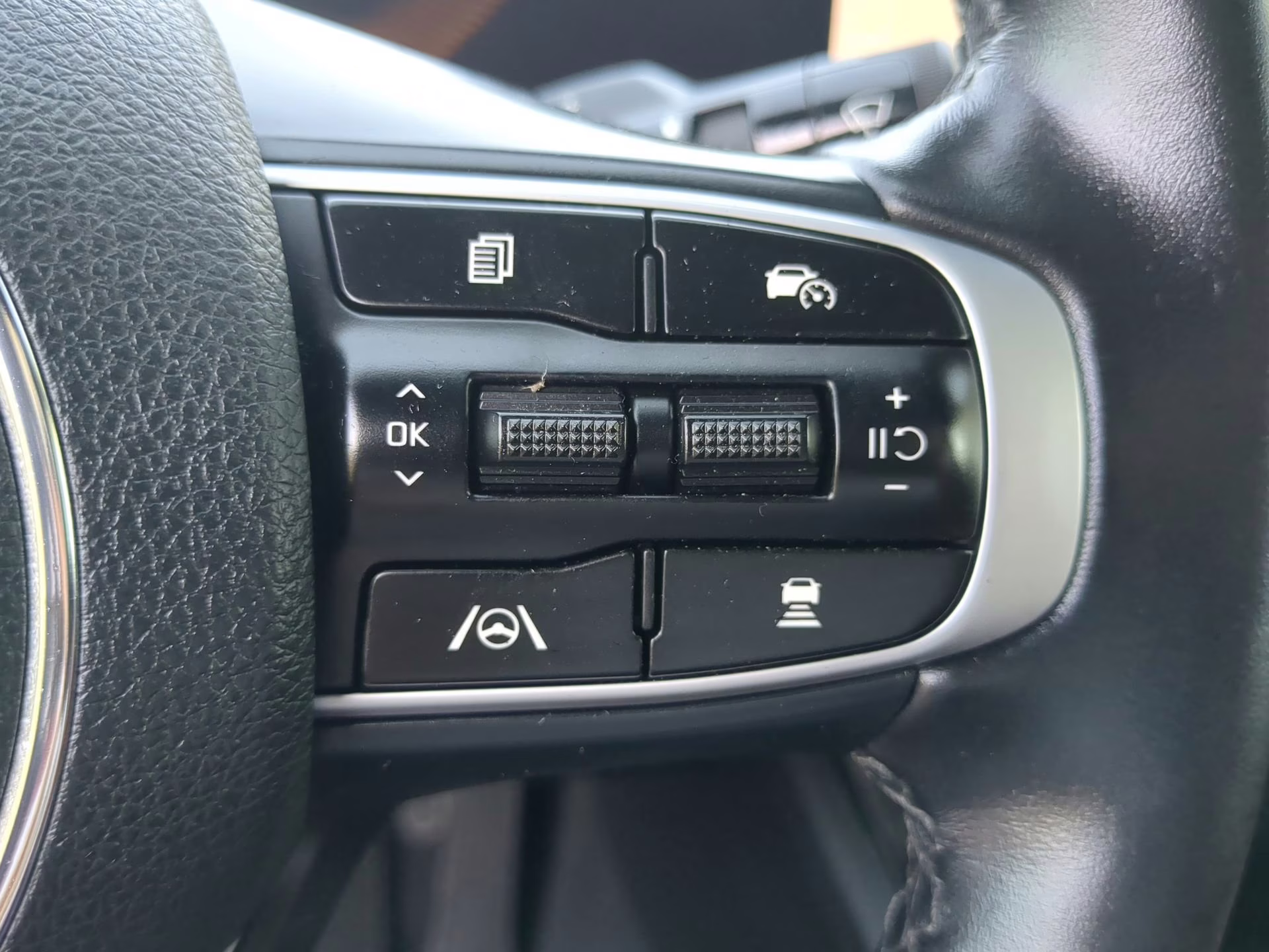 2025 Aurora Black Pearl Kia K5 GT-Line AWD Sedan
