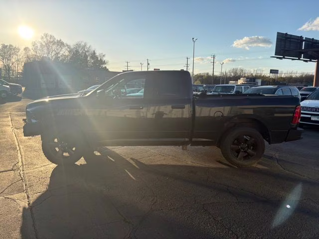 2015 Brilliant Black Crystal Pearlcoat Ram 1500 Tradesman 4X4 Truck