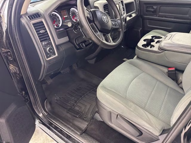 2015 Brilliant Black Crystal Pearlcoat Ram 1500 Tradesman 4X4 Truck
