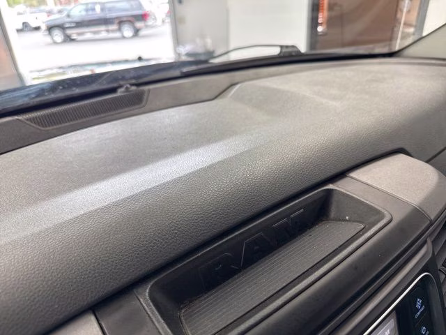 2015 Brilliant Black Crystal Pearlcoat Ram 1500 Tradesman 4X4 Truck